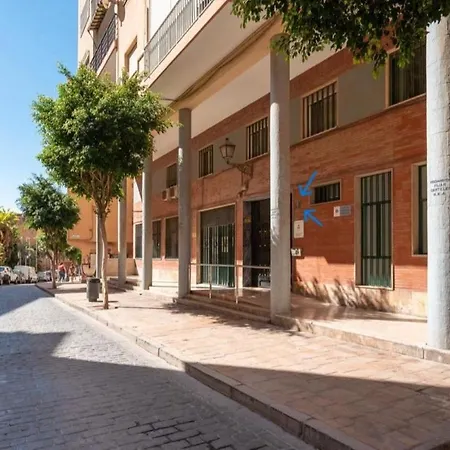 Balcon Frente A La Catedral, Parking Y Ascensor Apartment *