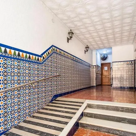 Balcon Frente A La Catedral, Parking Y Ascensor Almeria